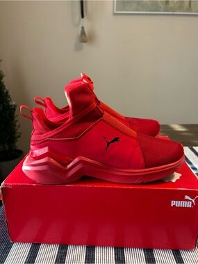 Red Fierce 2 Women’s Puma Sneakers-Size 8